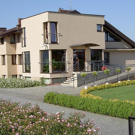 Hotel Grodzki Познань Экстерьер фото