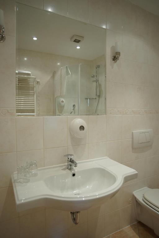 Hotel Grodzki Познань Номер фото