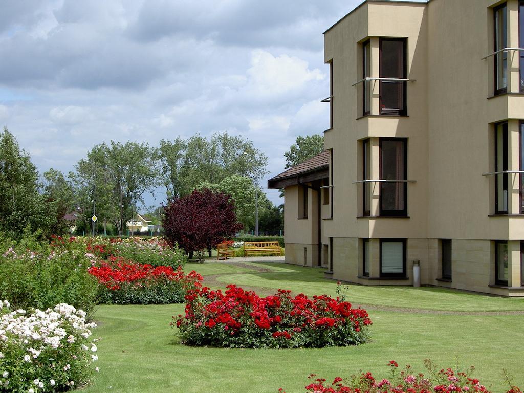 Hotel Grodzki Познань Экстерьер фото